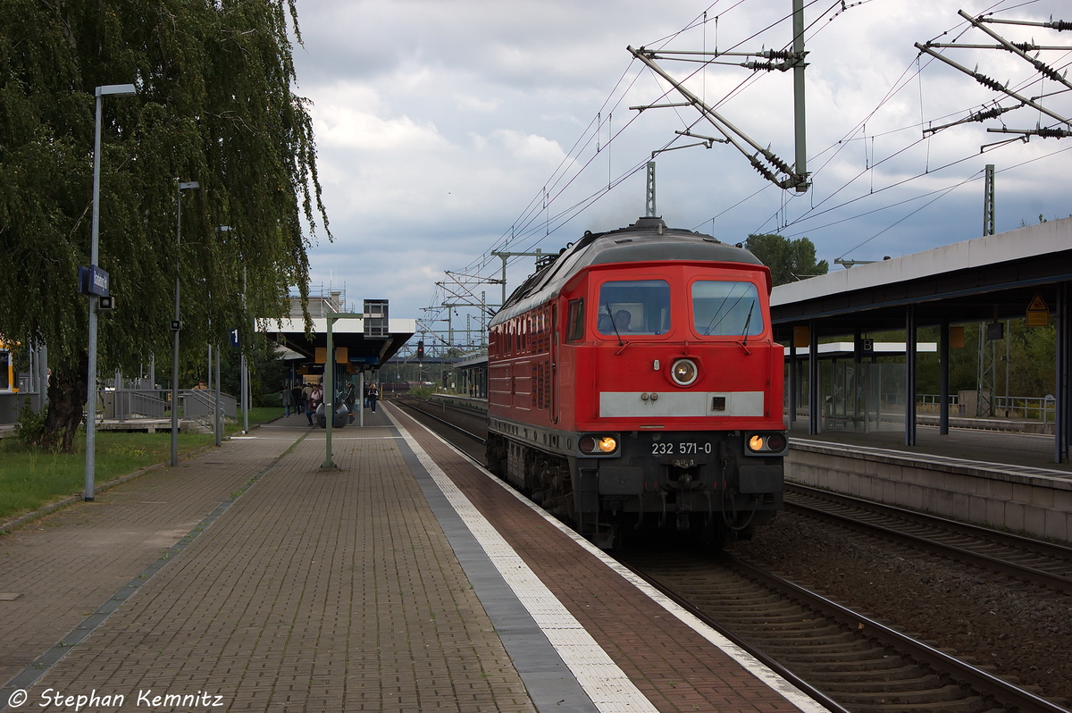 232 571-0 DB Schenker Rail Deutschland AG kam als Lz durch den Brandenburger Hbf gefahren und fuhr weiter nach Brandenburg Altstadt, um dort einen Gterzug zu holen. 10.09.2013