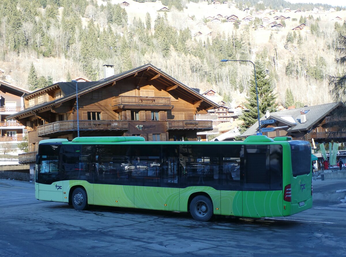 (232'455) - TPC Aigle - Nr. 454/VS 353'284 - Mercedes (ex Borini, F-Combloux) am 29. Januar 2022 beim Bahnhof Champry