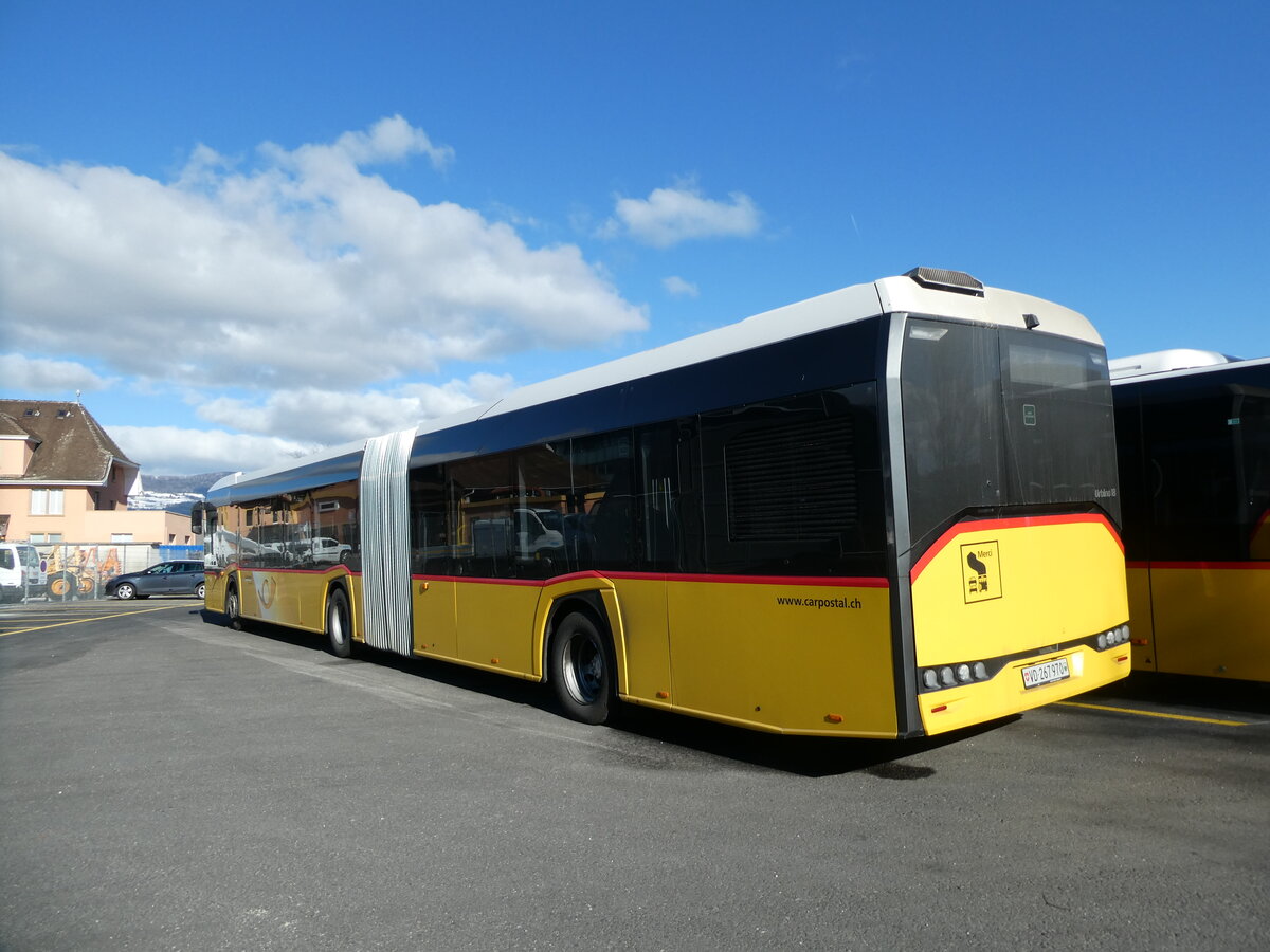 (232'518) - CarPostal Ouest - VD 267'970 - Solaris am 30. Januar 2022 in Yverdon, Garage