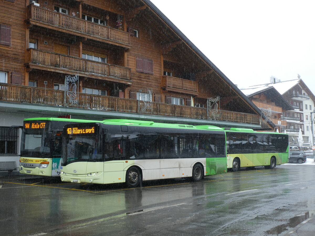 (232'596) - TPC Aigle - Nr. 502/VD 1425 - Solaris am 31. Januar 2022 beim Bahnhof Villars-sur-Ollon