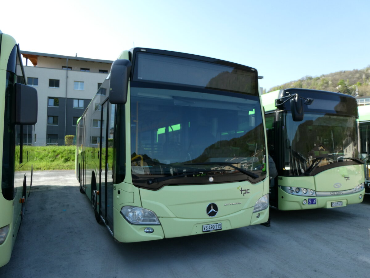 (234'555) - TPC Aigle - Nr. 652/VS 490'115 - Mercedes (ex Bayerische Schlsser, Grten + Seen, D-Mnchen) am 15. April 2022 in Monthey, Garage