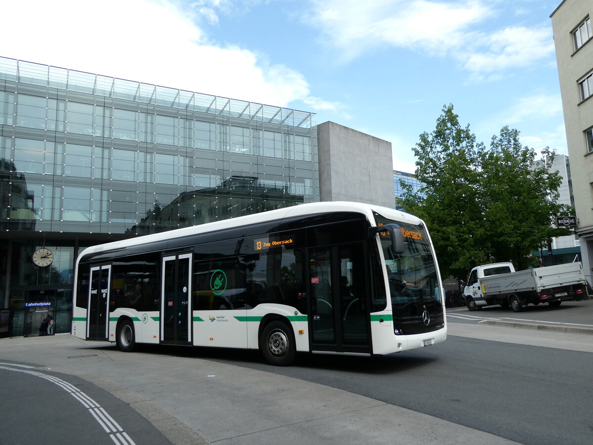 (235'186) - ZVB Zug - Nr. 141/ZG 88'141 - Mercedes am 4. Mai 2022 beim Bahnhof Zug