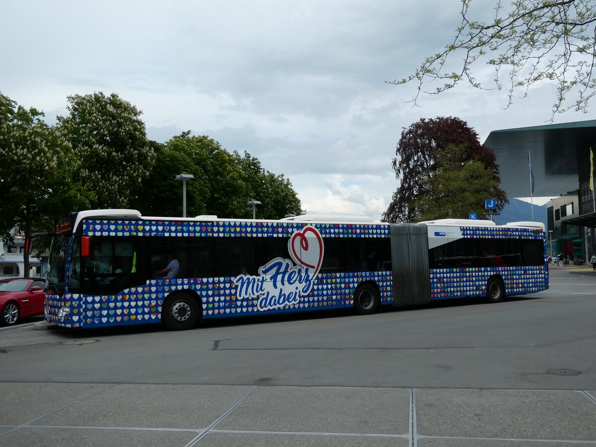 (235'210) - VBL Luzern - Nr. 171/LU 248'364 - Mercedes am 4. Mai 2022 beim Bahnhof Luzern