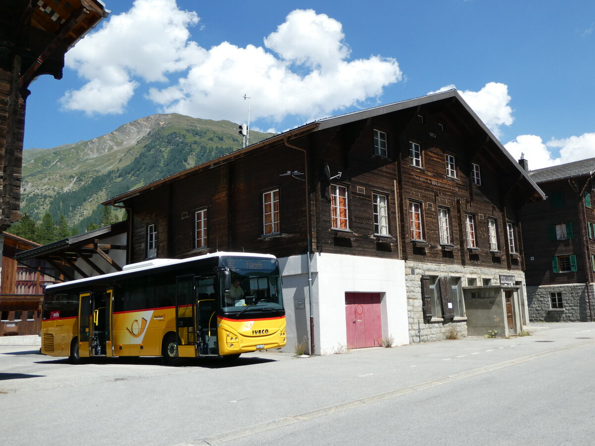 (238'437) - Seiler, Ernen - VS 504'350 - Iveco am 24. Juli 2022 in Oberwald, Schulhaus