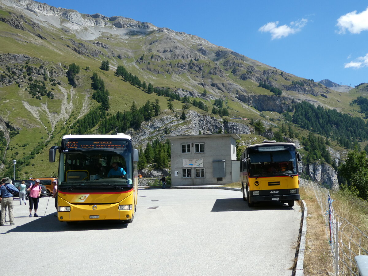 (238'691) - Buchard, Leytron - Nr. 253/VS 213'104 - Irisbus + Oser, Brchen, BS 93'575 - NAW/Lauber (ex Epiney, Ayer) am 31. Juli 2022 in Anzre, Barrage de Tseuzier