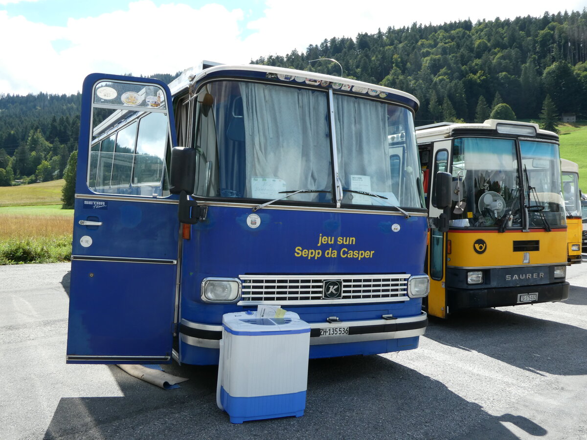 (239'176) - Camenisch, Dietlikon - ZH 135'536 - Setra am 20. August 2022 in Wildhaus, Munzenriet