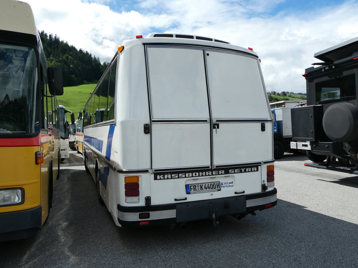 (239'199) - Aus Deutschland: Zimber, Umkirch - FR-K 4400H - Setra am 20. August 2022 in Wildhaus, Munzenriet