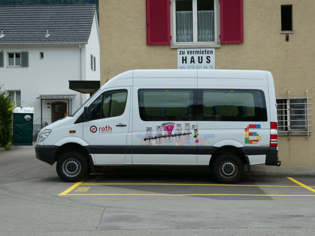 (239'248) - Roth, Nesslau - SG 224'106 - Mercedes am 20. August 2022 in Nesslau, Postgarage