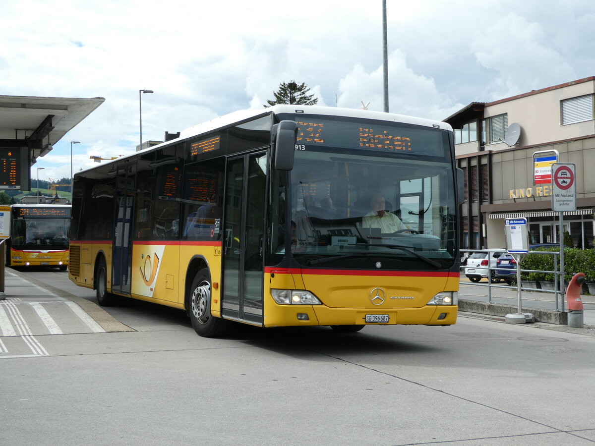 (239'286) - PostAuto Ostschweiz - SG 396'687 - Mercedes am 20. August 2022 beim Bahnhof Uznach