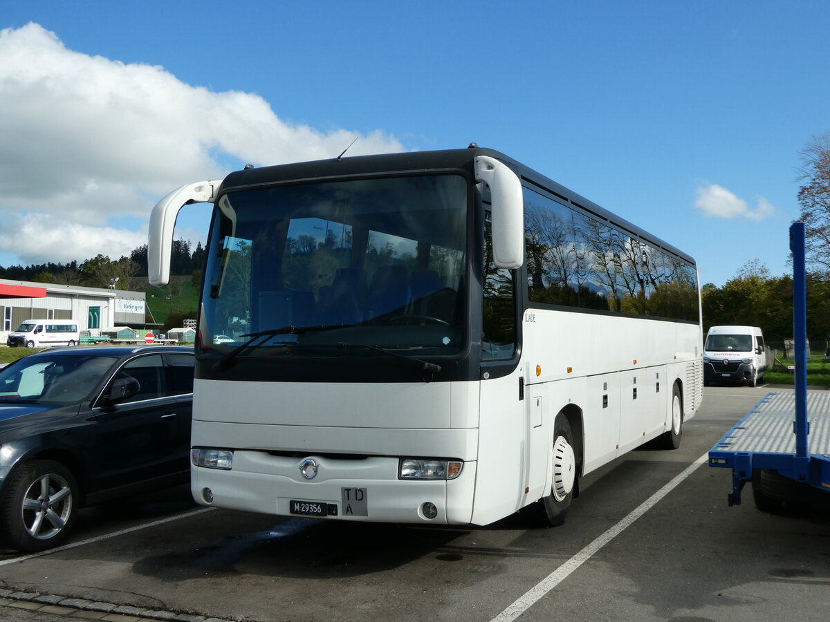 (241'773) - Schweizer Armee - M+29'356 - Irisbus am 22. Oktober 2022 in Ruswil, Garage ARAG