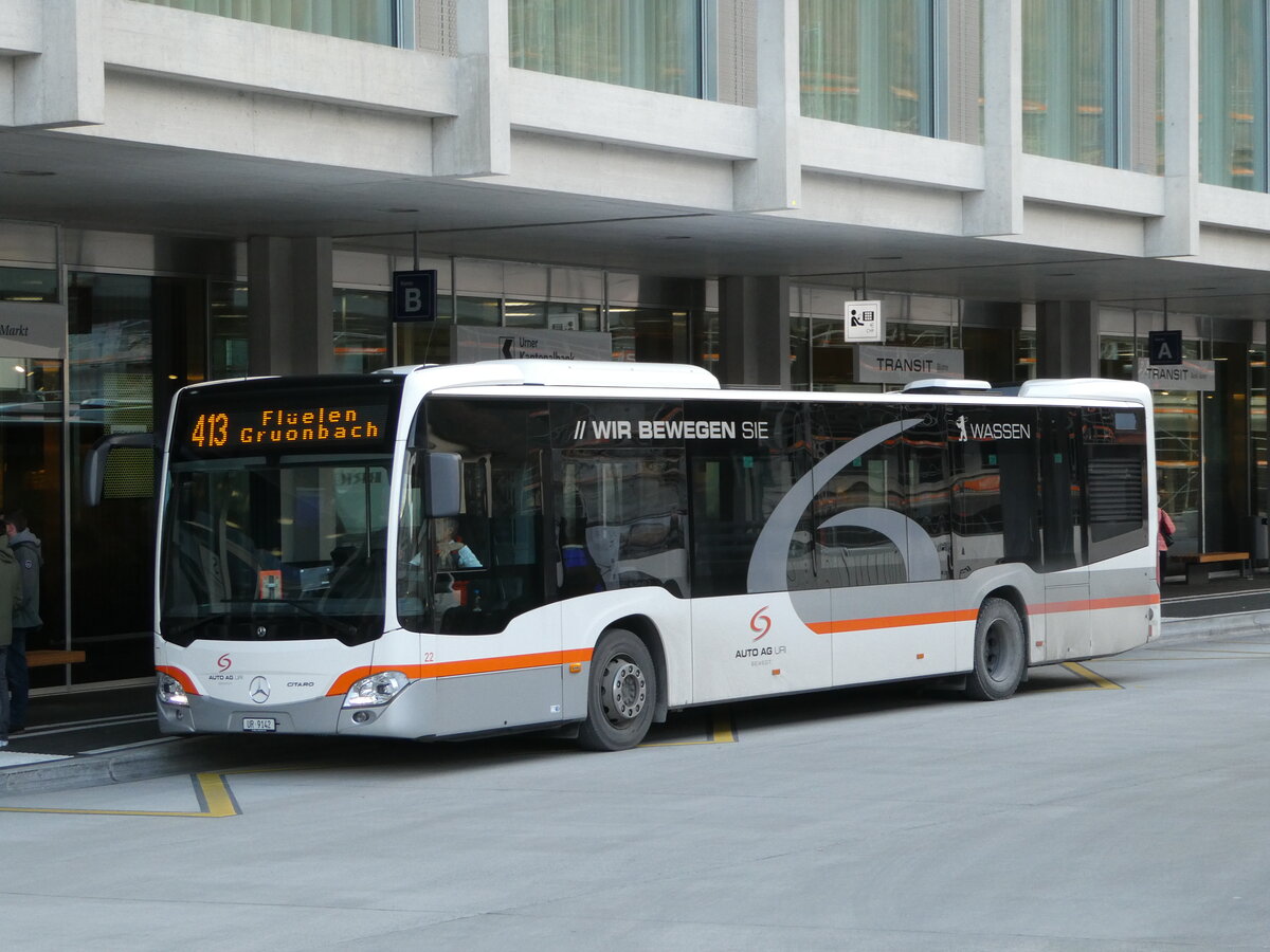 (243'536) - AAGU Altdorf - Nr. 22/UR 9142 - Mercedes am 7. Dezember 2022 beim Bahnhof Altdorf