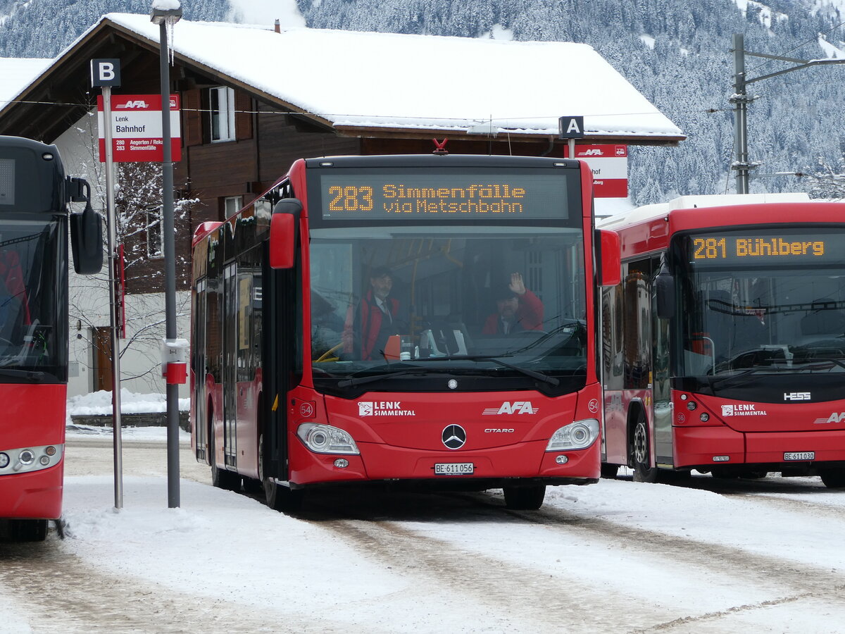 (243'839) - AFA Adelboden - Nr. 54/BE 611'056 - Mercedes am 13. Dezember 2022 beim Bahnhof Lenk