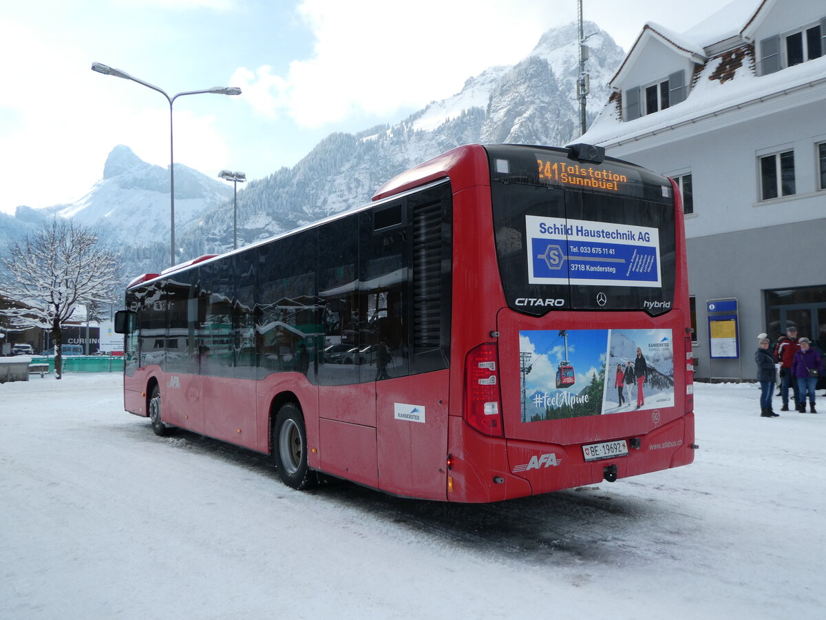 (245'242) - AFA Adelboden - Nr. 92/BE 19'692 - Mercedes am 22. Januar 2023 beim Bahnhof Kandersteg