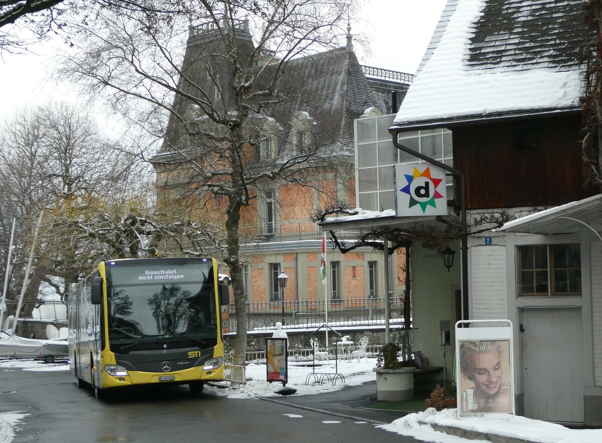 (245'448) - STI Thun - Nr. 500/BE 403'500 - Mercedes am 28. Januar 2023 in Oberhofen, Dorf