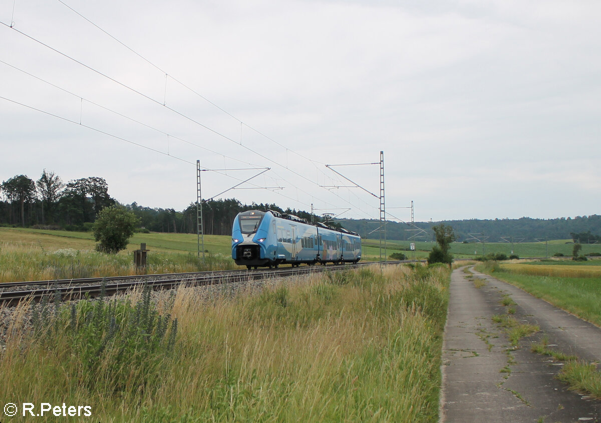 2463 136-8 als RE80 Treuchtlingen - Würzburg bei Oberdachstetten. 02.07.24