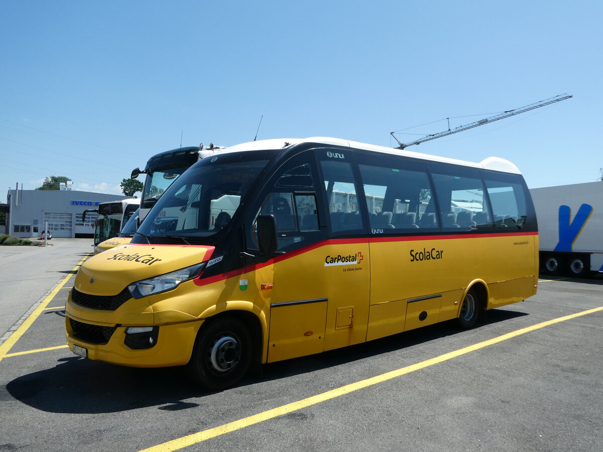 (252'512) - CarPostal Ouest - VD 111'540/PID 10'384 - Iveco/UNVI am 8. Juli 2023 in Kerzers, Interbus