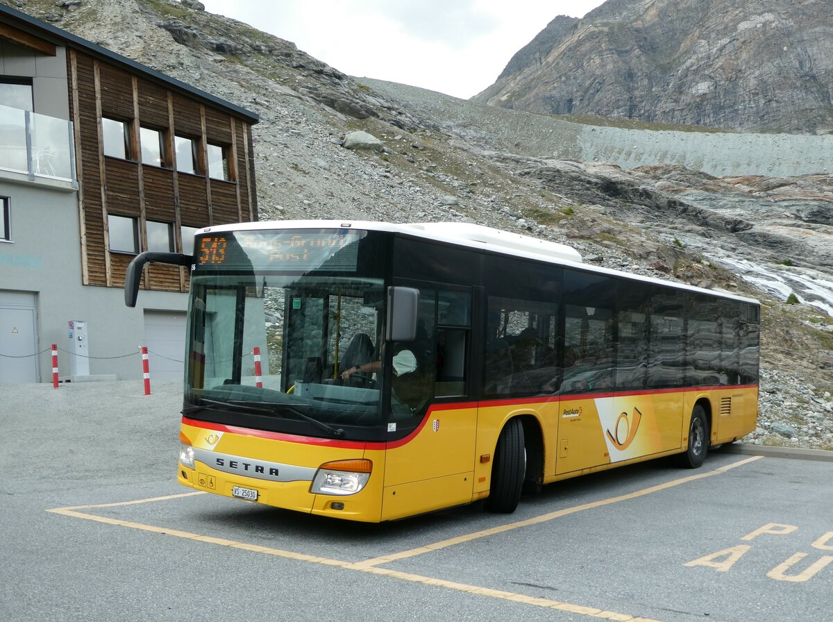 (253'856) - PostAuto Wallis - VS 25'030/PID 5156 - Setra (ex Anthamatten, Saas-Almagell) am 15. August 2023 beim Mattmark 