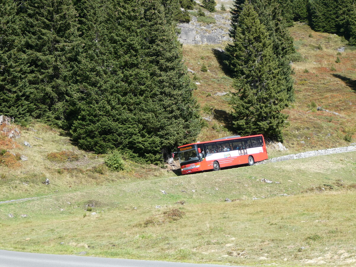 (255'782) - AFA Adelboden - Nr. 24/BE 26'701/PID 10'040 - Setra am 1. Oktober 2023 bei der Engstlenalp (Einsatz: PostAuto fr Engstlenalp-Bus)