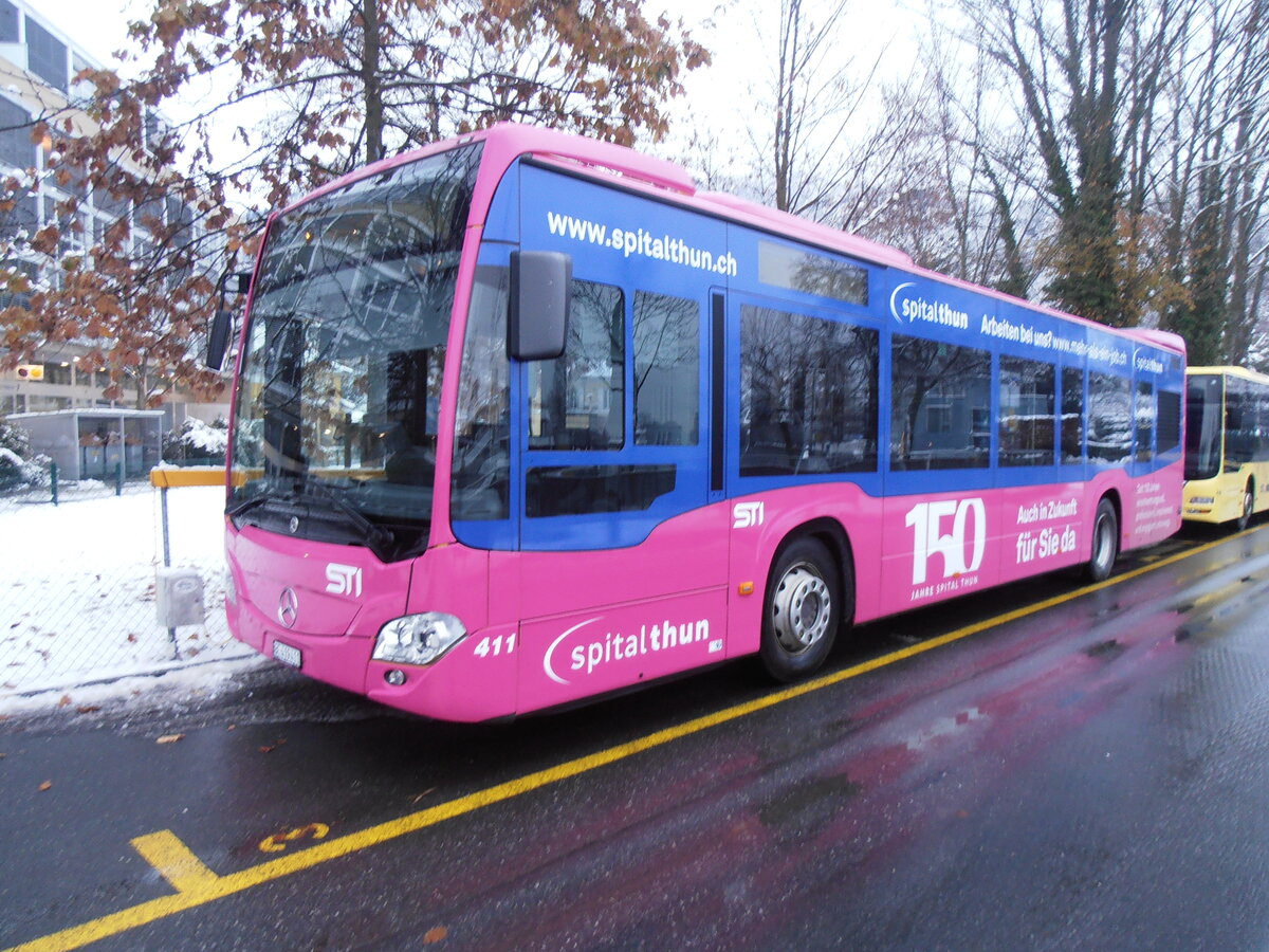 (257'452) - STI Thun - Nr. 411/BE 419'411 - Mercedes am 5. Dezember 2023 bei der Schifflndte Thun