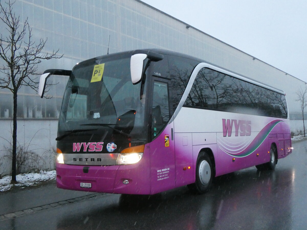 (258'163) - Wyss, Boningen - Nr. 55/SO 21'100 - Setra am 6. Januar 2024 beim Bahnhof Frutigen