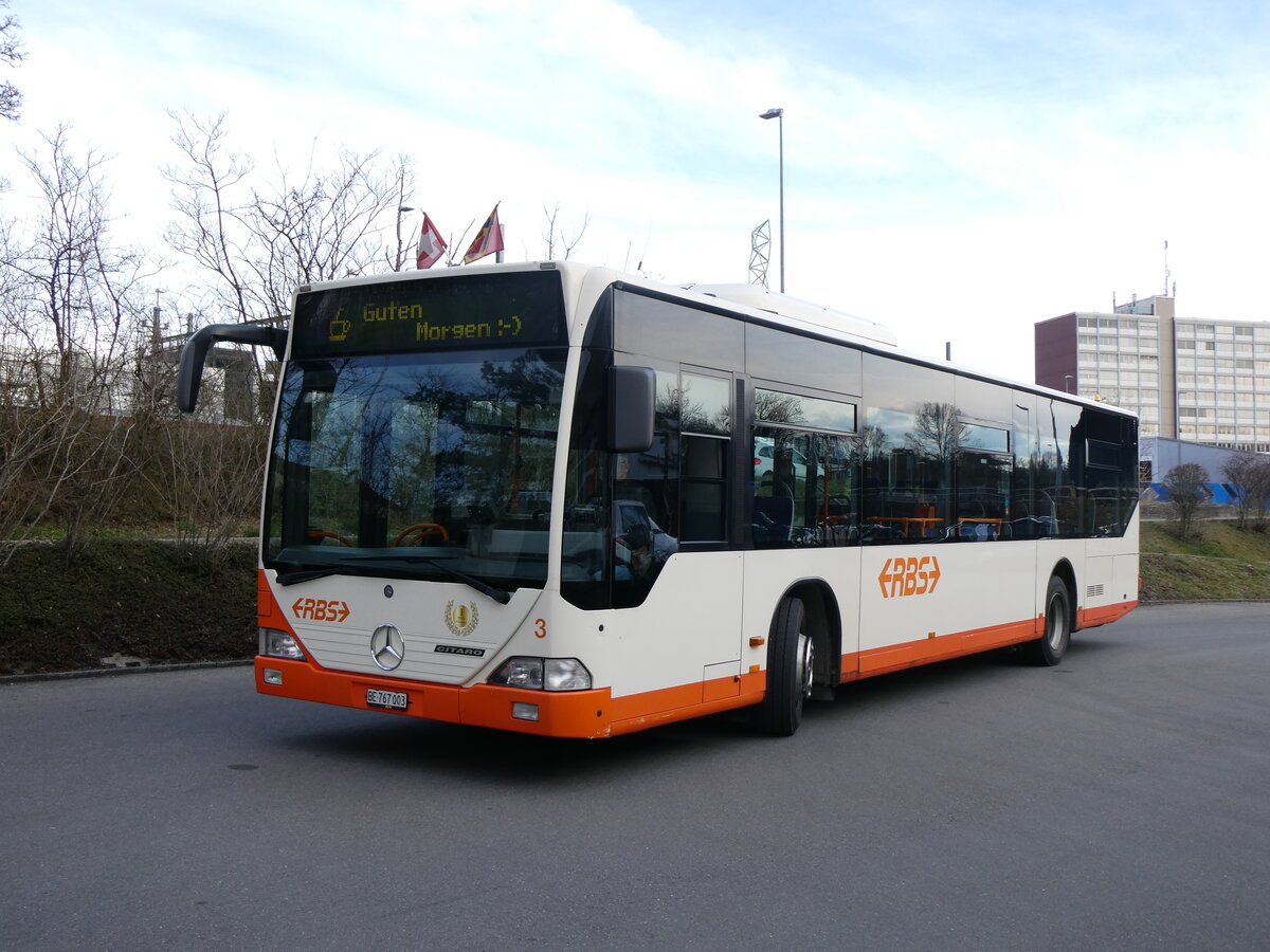 (260'105) - RBS Worblaufen - Nr. 3/BE 767'003 - Mercedes am 3. Mrz 2024 in Worblaufen, Garage (mit Zielanzeige: Guten Morgen :-))