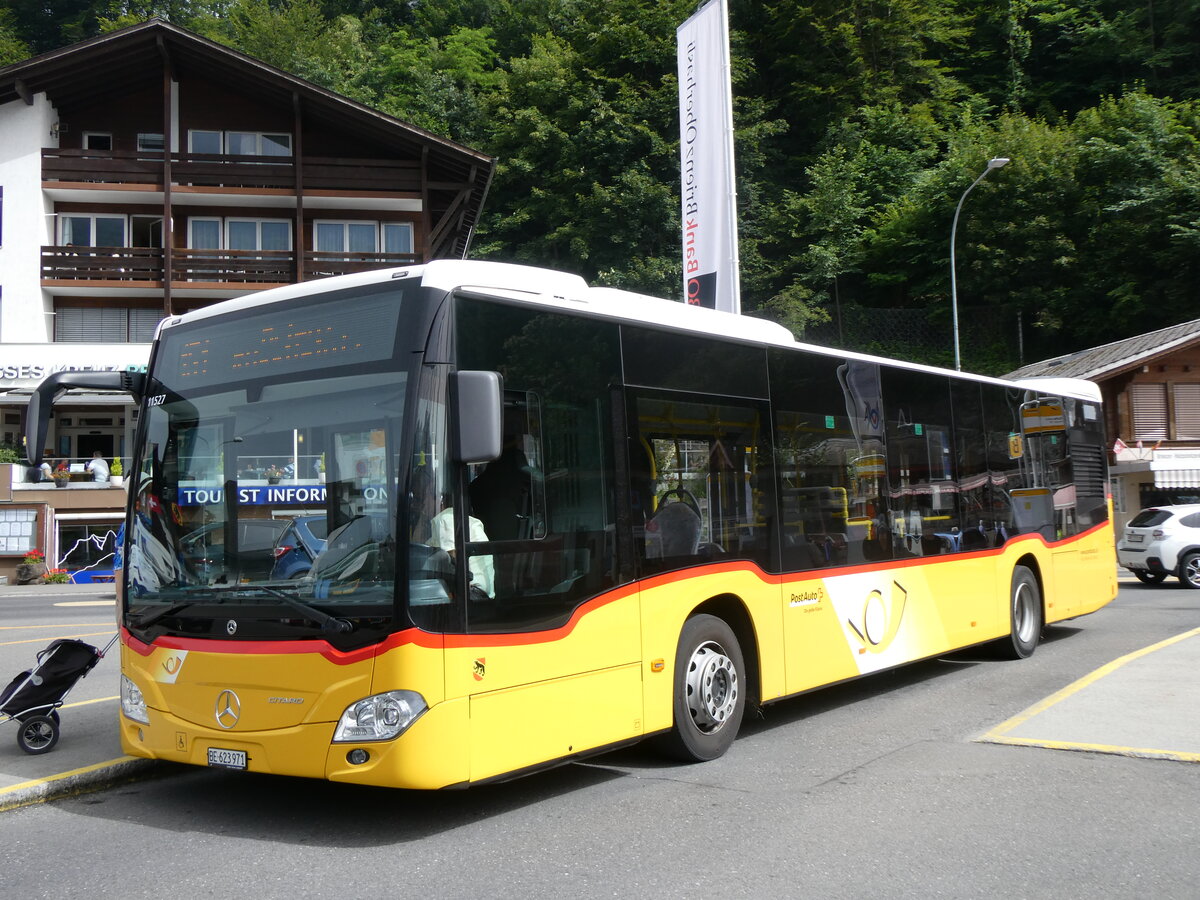 (264'099) - Flck, Brienz - Nr. 7/BE 623'971/PID 11'527 - Mercedes am 29. Juni 2024 beim Bahnhof Brienz