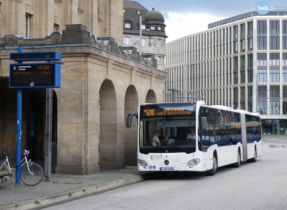 (264'623) - Regionalbus Leipzig, Deuben - L-YP 1254 - Mercedes am 10. Juli 2024 beim Hauptbahnhof Leipzig