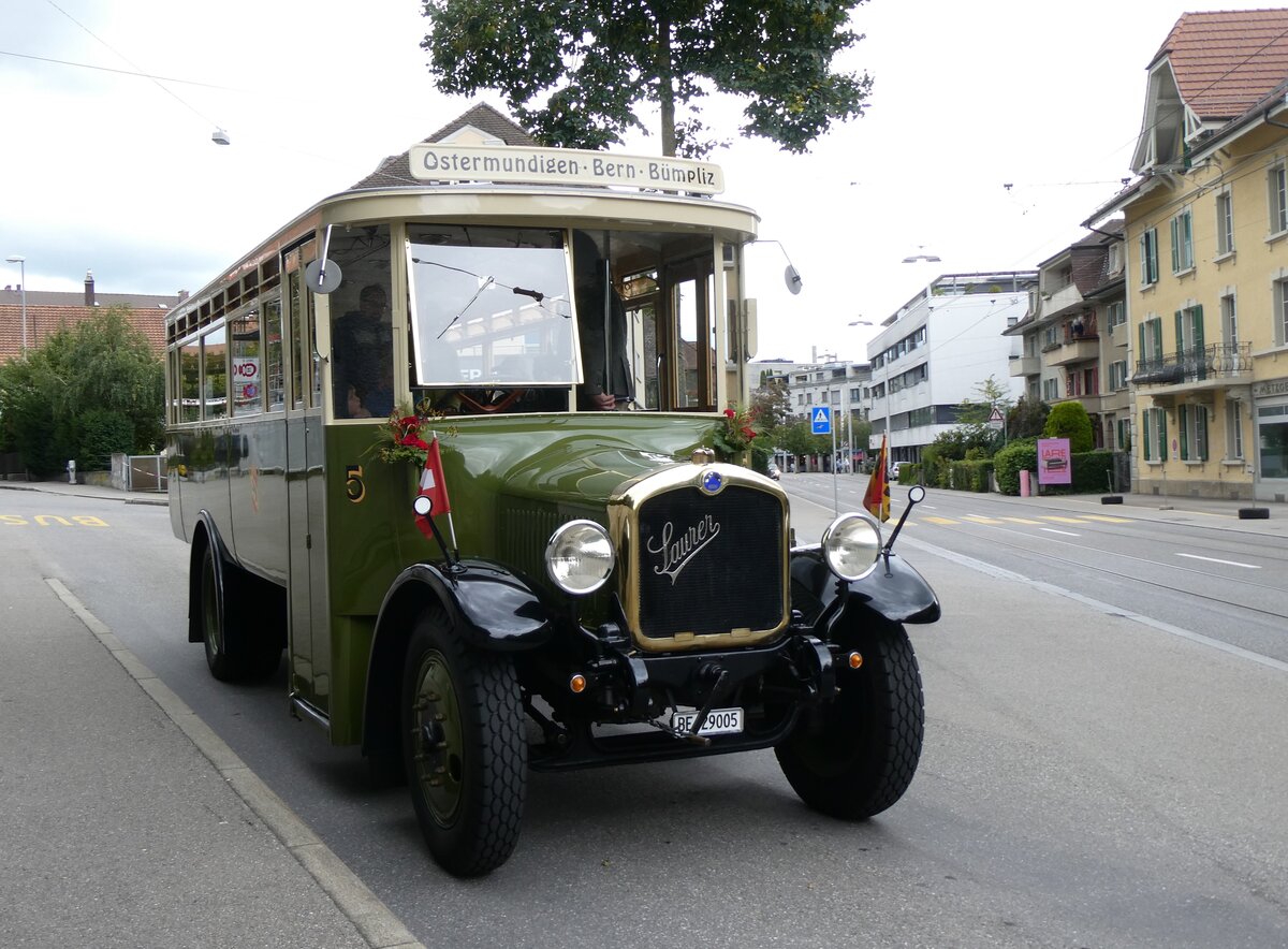 (267'015) - SVB Bern (Bernmobil historique) - Nr. 5/BE 29'005 - Saurer am 14. September 2024 in Bern, Bachmtteli 