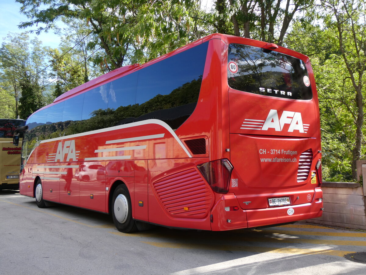 (267'061) - Aus der Schweiz: AFA Adelboden - Nr. 15/BE 26'702 - Setra am 16. September 2024 beim Bahnhof Ribes de Freser