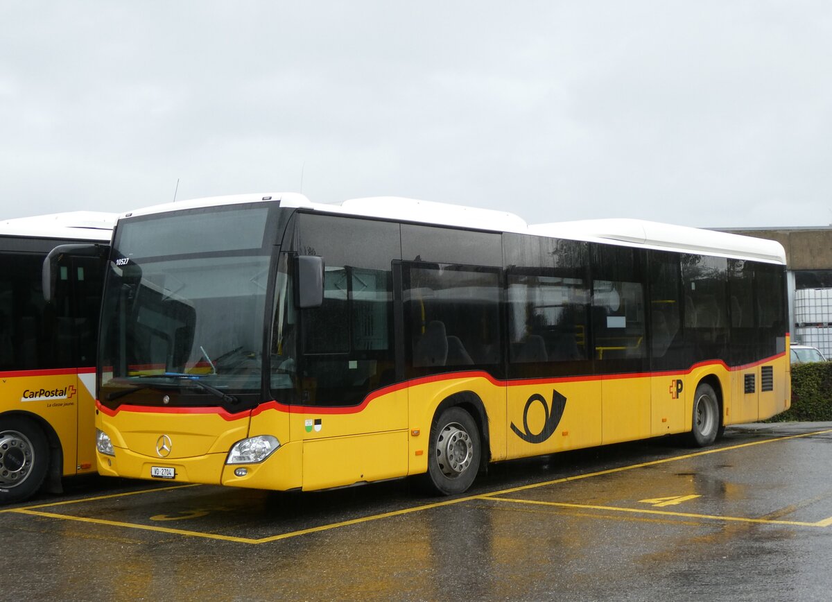 (267'639) - CarPostal Ouest - VD 2704/PID 10'527 - Mercedes (ex TPB, Sdeilles) am 1. Oktober 2024 in Yverdon, Garage