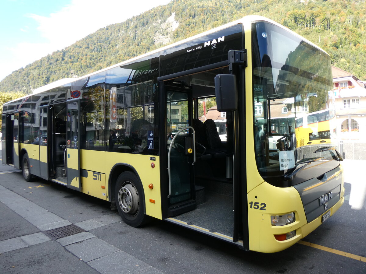 (267'820) - STI Thun - Nr. 152/BE 801'152 - MAN am 7. Oktober 2024 beim Bahnhof Interlaken Ost