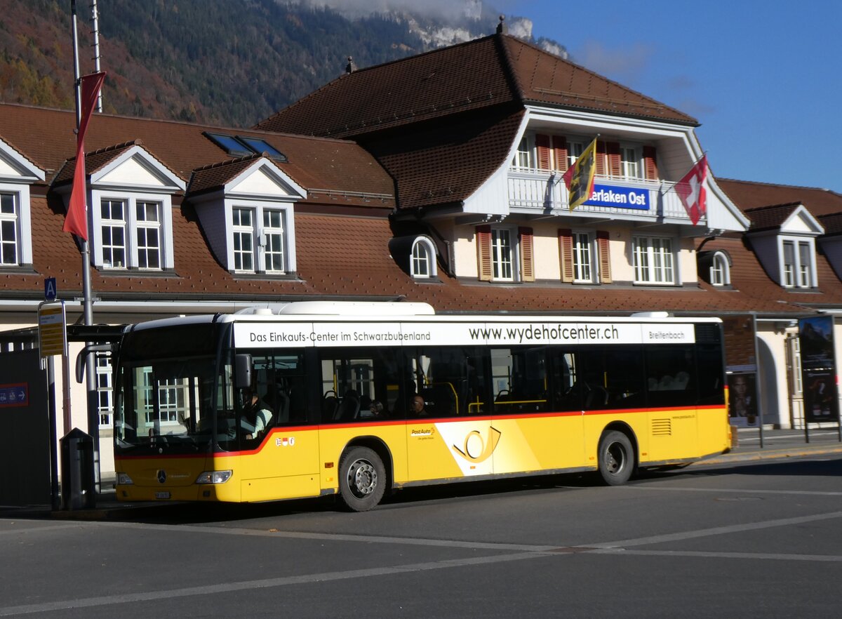 (269'161) - PostAuto Graubnden - GR 106'553/PID 4629 - Mercedes (ex PostAuto Nordschweiz) am 14. November 2024 beim Bahnhof Interlaken Ost