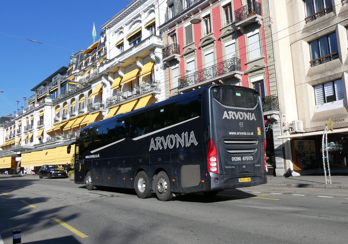 (269'212) - Aus England: Arvonia, Caernarfon - BU20 VWO - Volvo am 16. November 2024 in Montreux, Dbarcadre