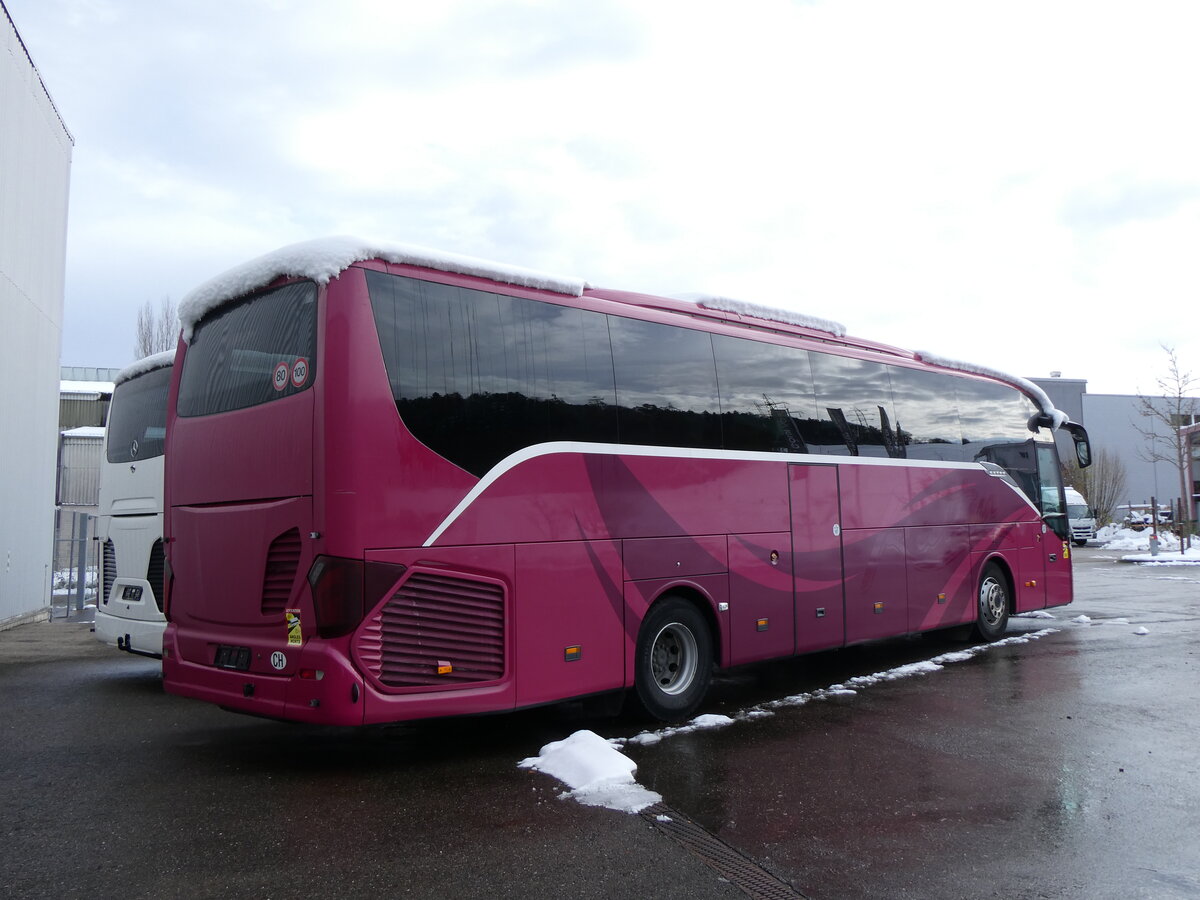 (269'335) - Rattin, Neuhausen - Setra am 23. November 2024 in Winterthur, Daimler Buses
