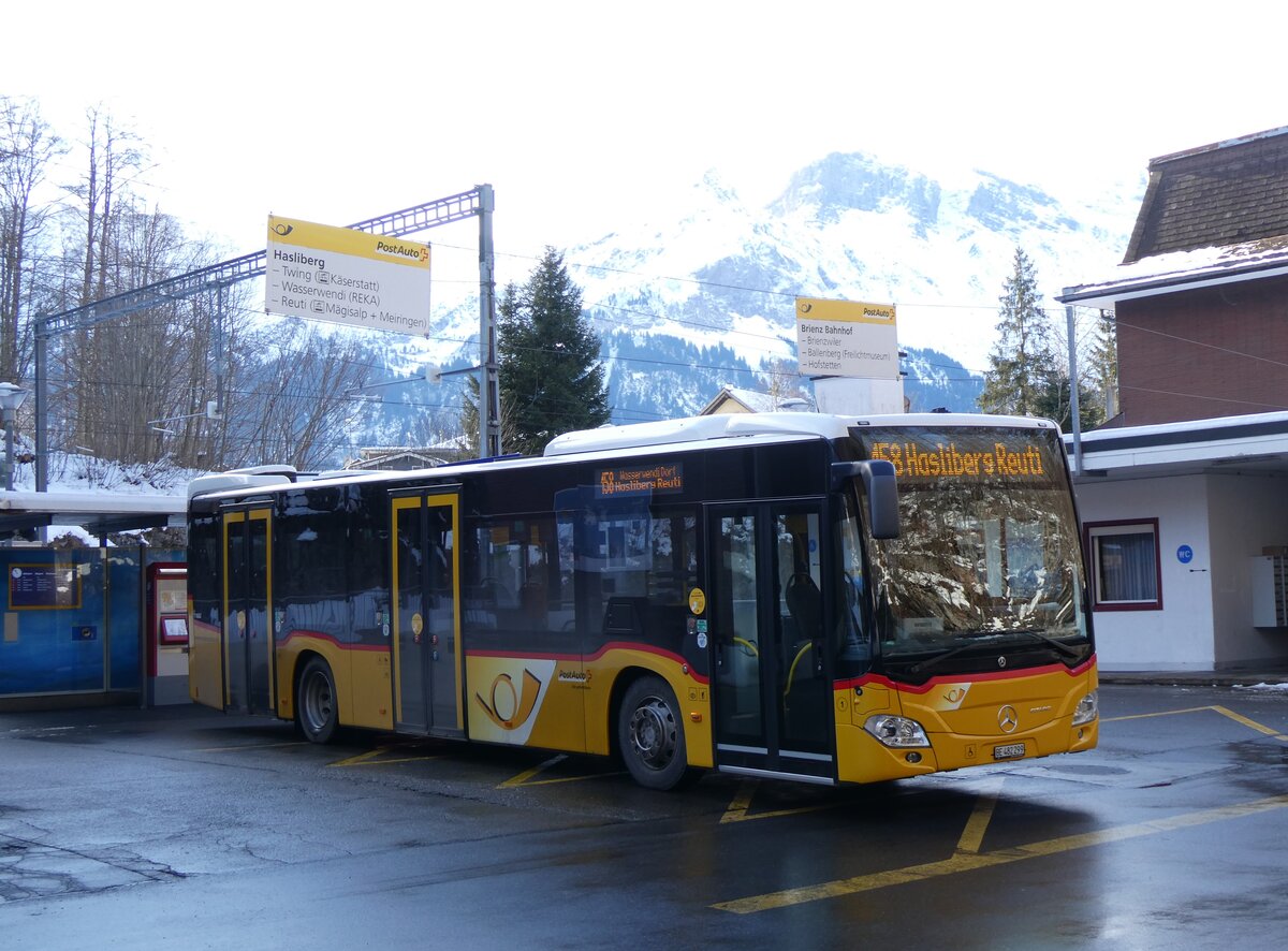 (269'944) - Fl�ck, Brienz - Nr. 1/BE 482'299/PID 11'682 - Mercedes (ex PostAuto Bern BE 403'166; ex PostAuto Bern BE 653'384) am 17. Dezember 2024 auf dem Br�nigpass