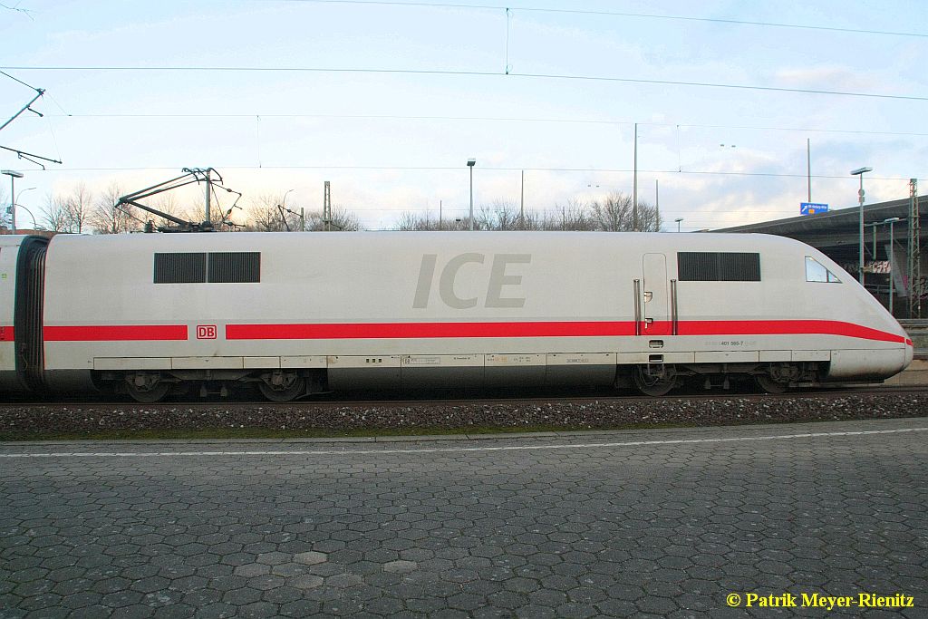 27/01/2015: 
401 565 mit ICE 1 nach München Hbf in Hamburg-Harburg