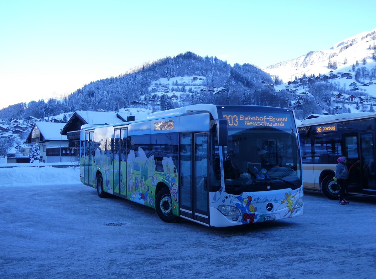 (270'204) - EAB Engelberg - Nr. 5/OW 10'241 - Mercedes (ex VZO Gr�ningen; ex Vorf�hrfahrzeug) am 25. Dezember 2024 in Engelberg, Talstation Titlis
