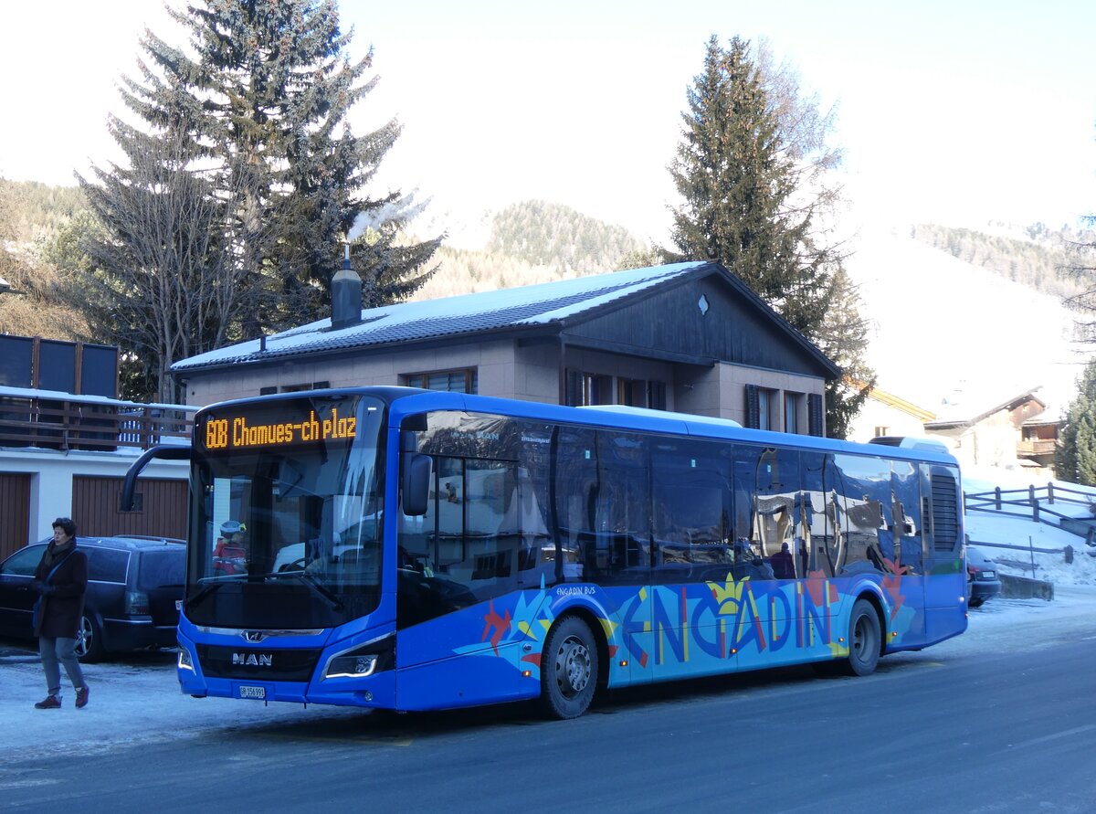 (270'261) - Engadin Bus, St. Moritz - Nr. 91/GR 156'991 - MAN (ex AHW Horgen; ex TRAVYS Yverdon Nr. 118) am 27. Dezember 2024 beim Bahnhof Zuoz