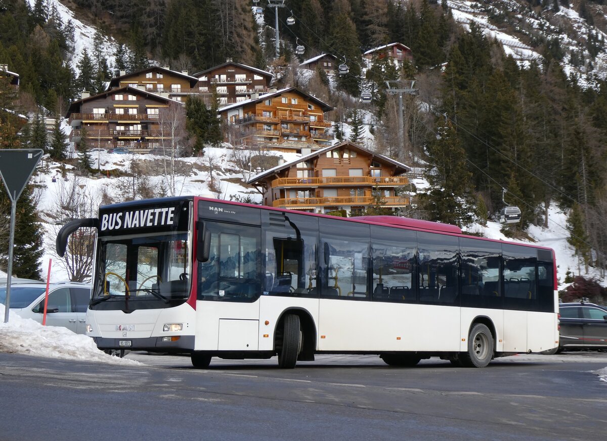 (270'552) - Buchard, Leytron - VS 1071 - MAN (ex PostAuto Wallis Nr. 69/PID 4779; ex Lathion, Sion Nr. 69) am 2. Januar 2025 in Anzre, Tlcabine