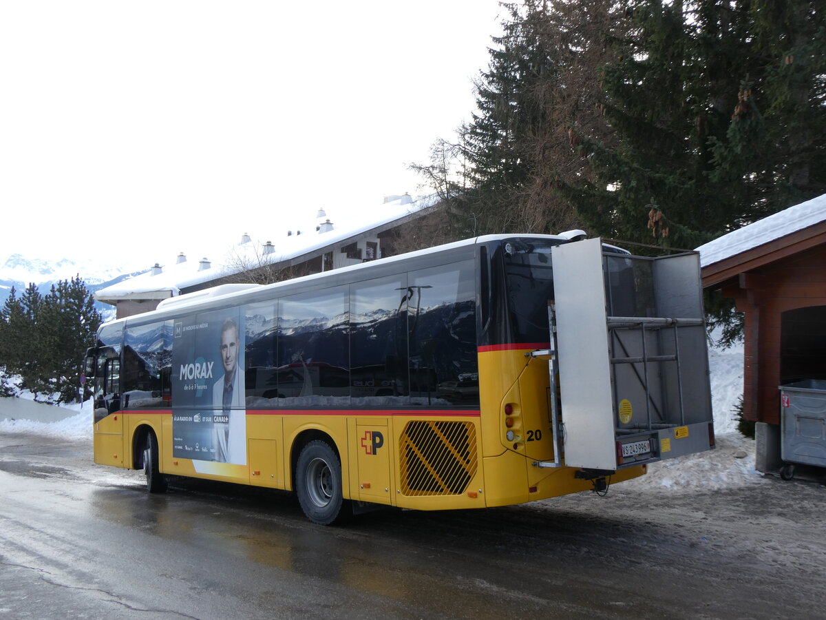 (270'556) - PostAuto Wallis - Nr. 20/VS 243'996/PID 10'946 - Volvo am 2. Januar 2025 in Anz�re, T�l�cabine
