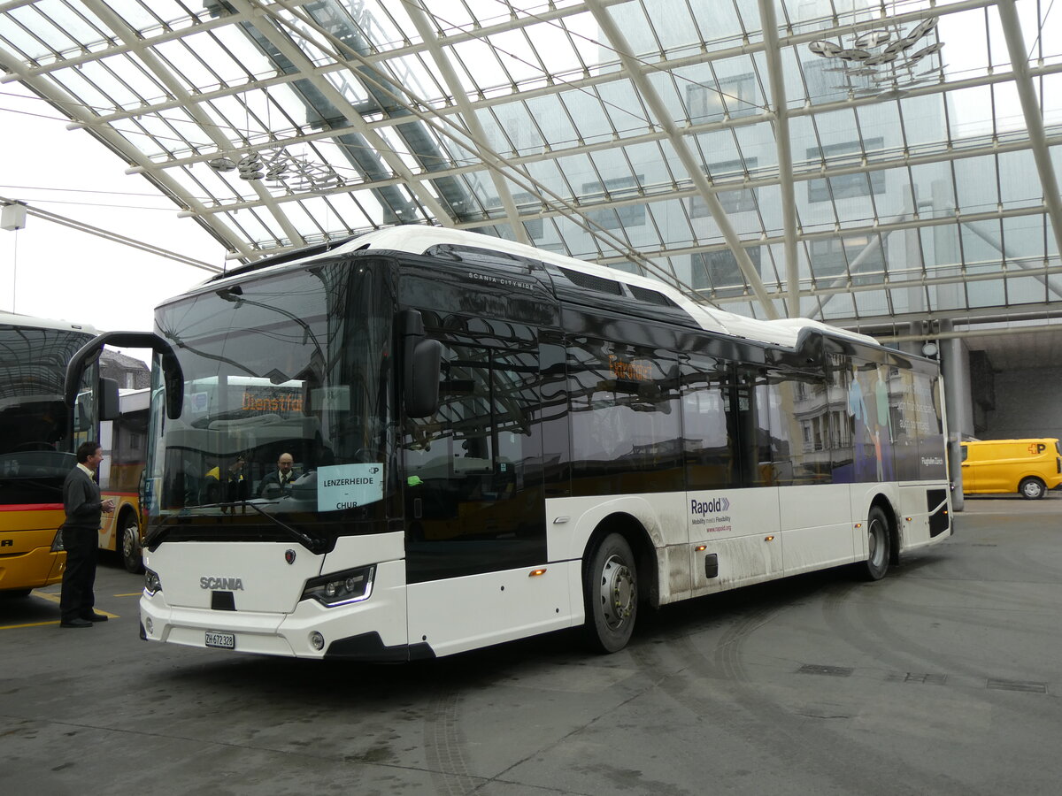 (271'965) - Rapold, Rheinau - ZH 672'328 - Scania am 14. Februar 2025 in Chur, Postautostation