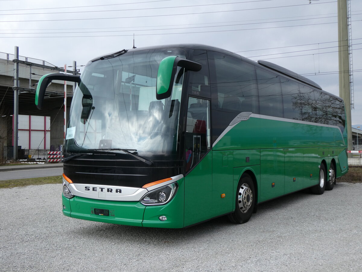 (272'531) - Aus Deutschland: AK Touristik, Kiel - (KI-AK 172) - Setra am 1. Mrz 2025 in Kerzers, Murtenstrasse