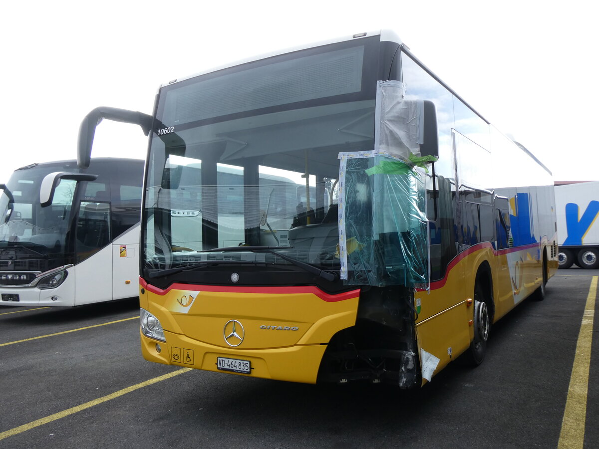 (272'550) - CarPostal Ouest - VD 464'835/PID 10'602 - Mercedes am 1. M�rz 2025 in Kerzers, Interbus