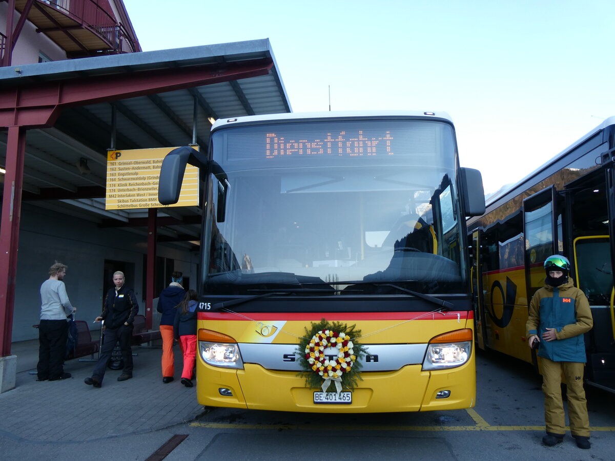 (272'604) - PostAuto Bern - BE 401'465/PID 4715 - Setra (ex AVG Meiringen Nr. 65) am 2. M�rz 2025 in Meiringen, Postautostation