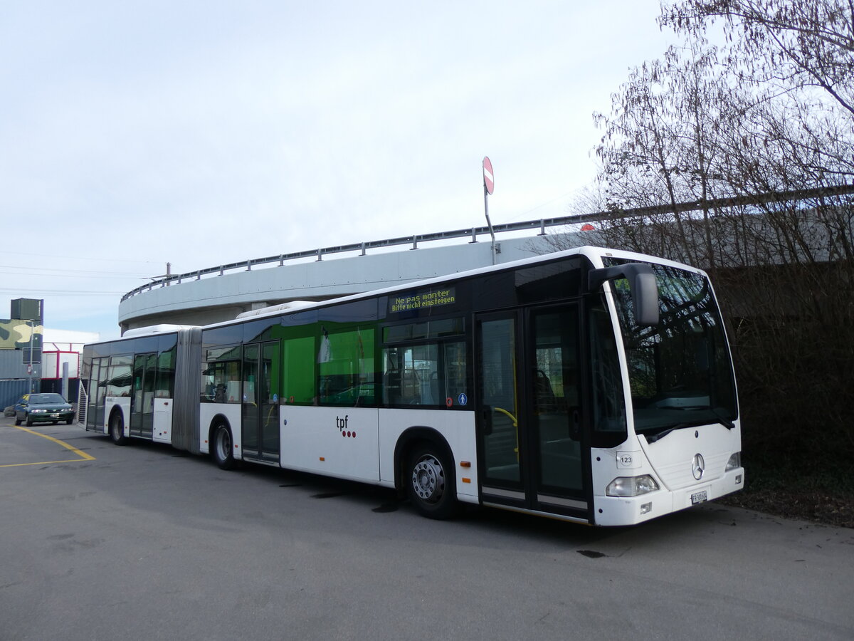 (272'703) - Wieland, Murten - Nr. 123/FR 300'604 - Mercedes (ex Knecht, Windisch Nr. 215; ex Interbus, Yverdon Nr. 215; ex BVB Basel Nr. 794; ex ASN Stadel Nr. 199/PID 4125) am 9. Mrz 2025 in Kerzers, Interbus