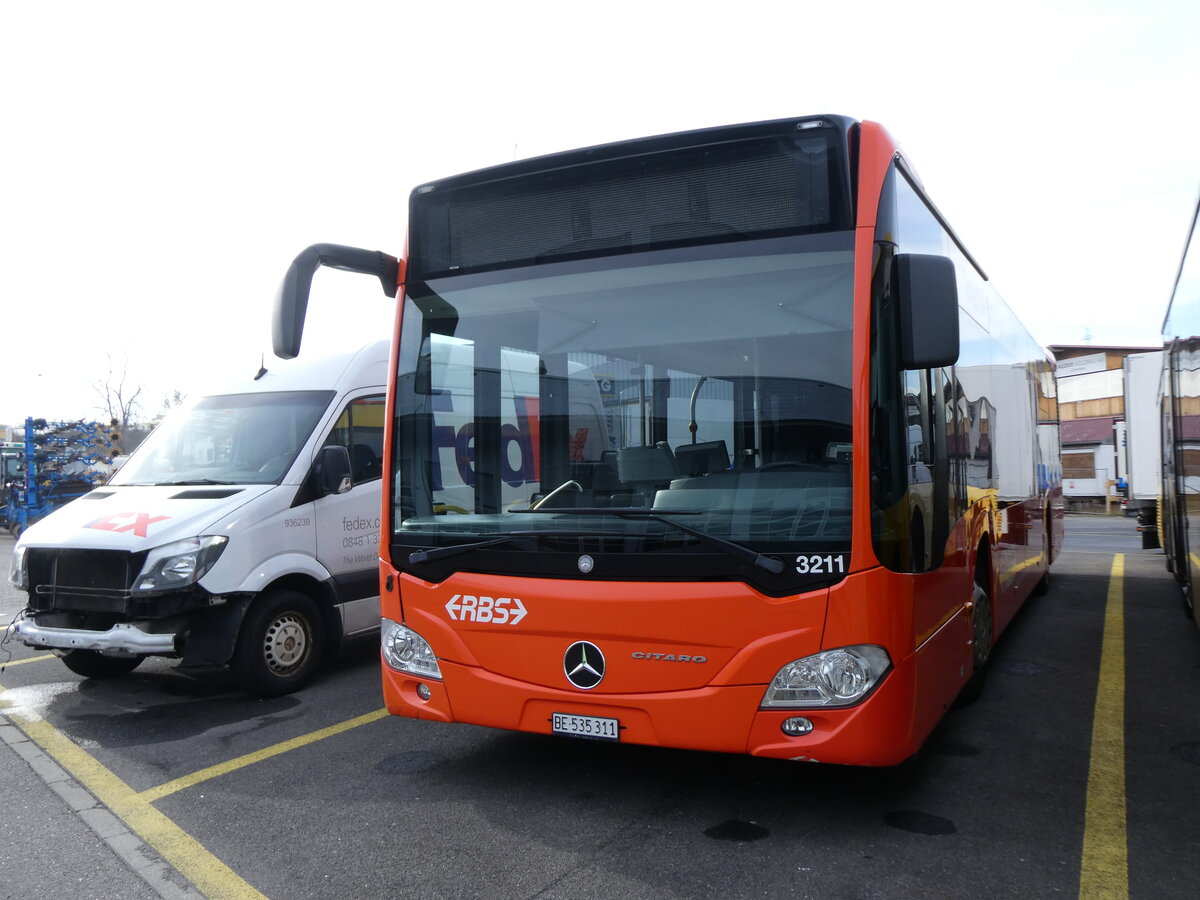 (272'710) - RBS Worblaufen - Nr. 3211/BE 535'311 - Mercedes (ex Nr. 11) am 9. Mrz 2025 in Kerzers, Interbus