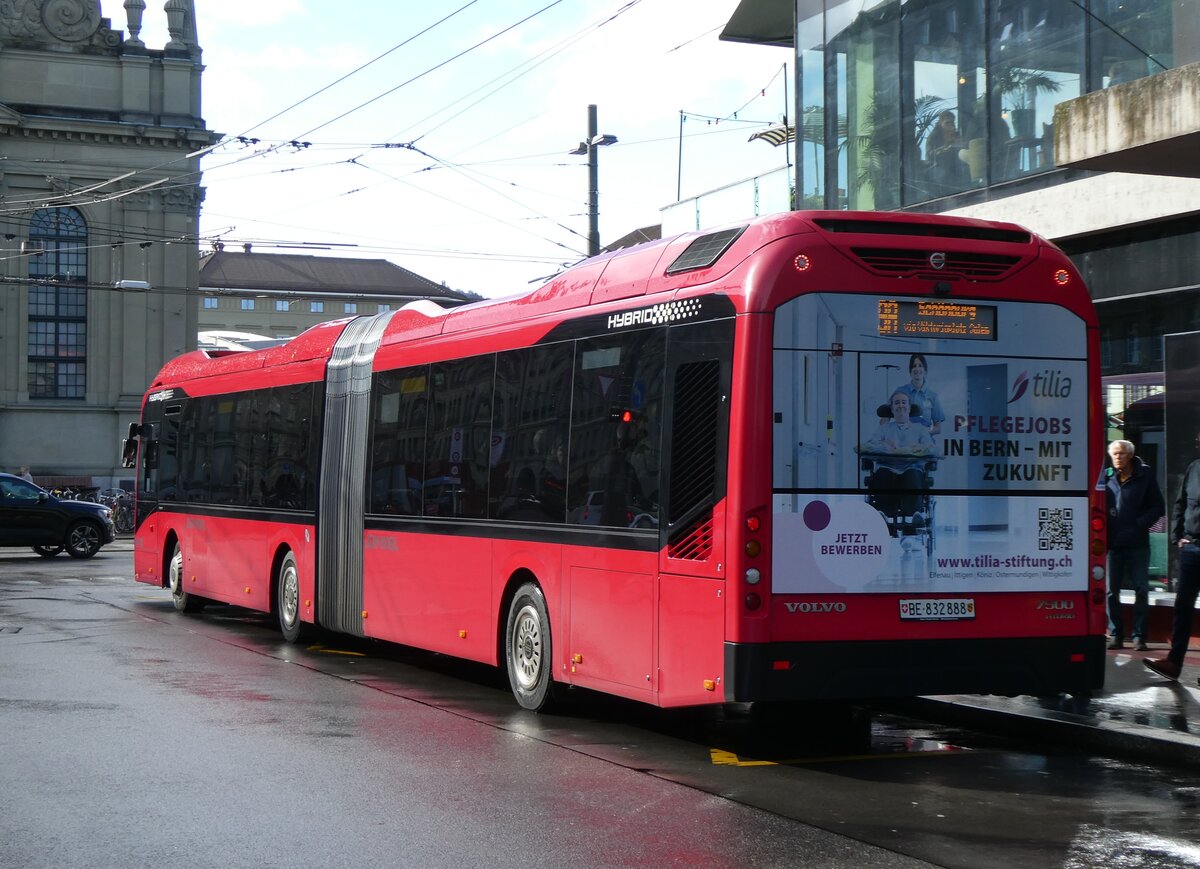 (272'828) - Bernmobil, Bern - Nr. 888/BE 832'888 - Volvo am 13. M�rz 2025 beim Bahnhof Bern