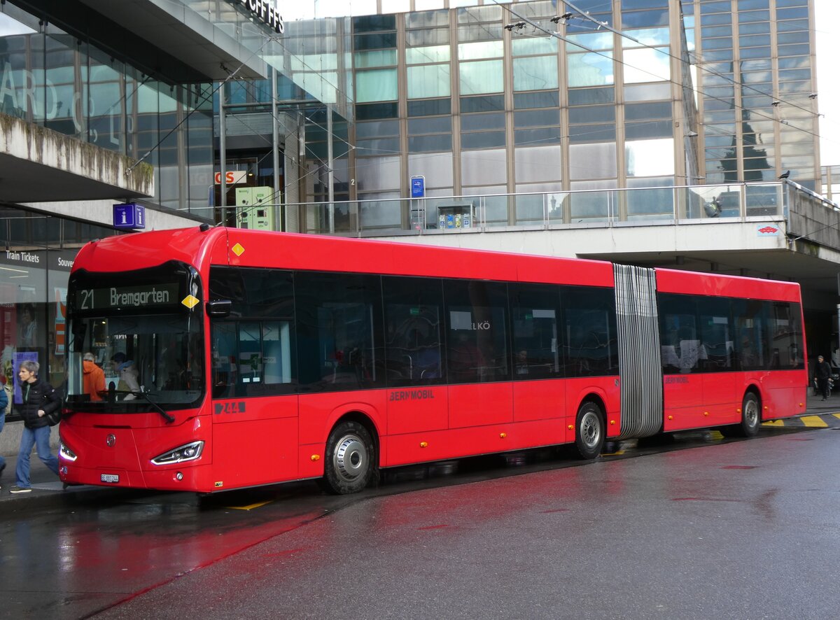 (272'829) - Bernmobil, Bern - Nr. 244/BE 881'244 - eIrizar am 13. Mrz 2025 beim Bahnhof Bern