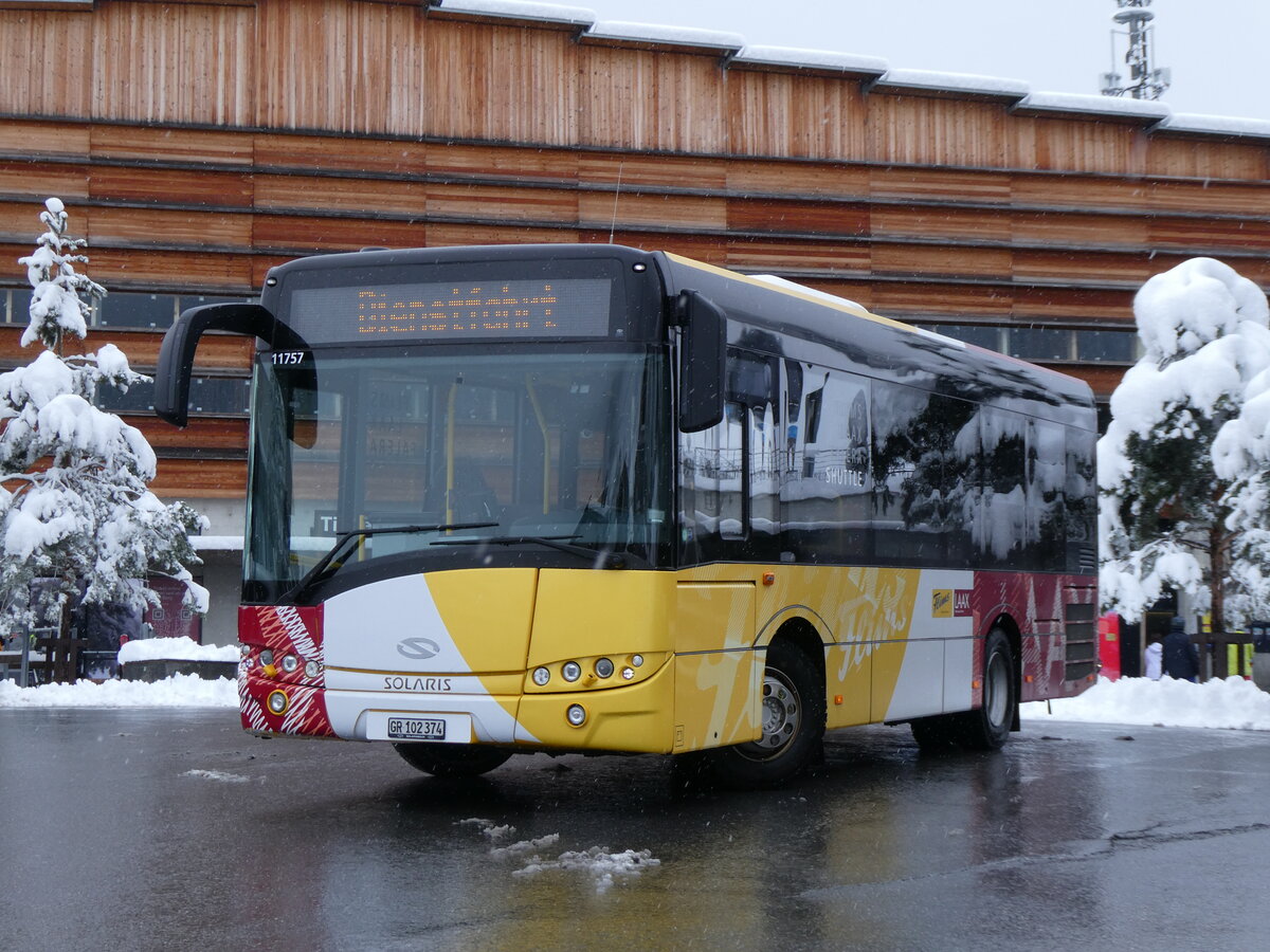 (272'864) - PostAuto Graubnden - GR 102'374/PID 11'757 - Solaris am 14. Mrz 2025 in Flims, Bergbahnen