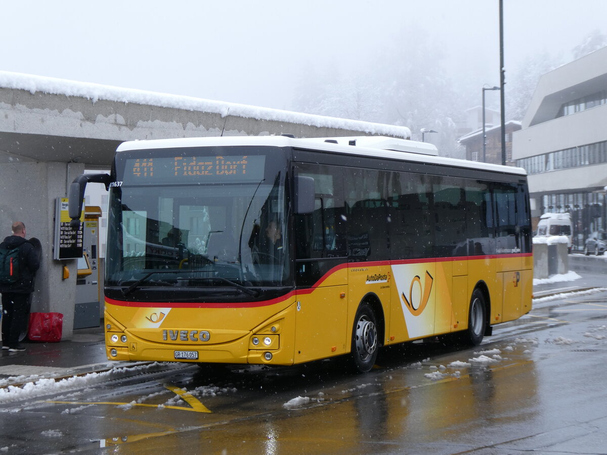 (272'882) - PostAuto Graubnden - GR 176'057/PID 11'637 - Iveco (ex Nr. 11; ex Fontana, Ilanz Nr. 11) am 14. Mrz 2025 in Flims, Bergbahnen